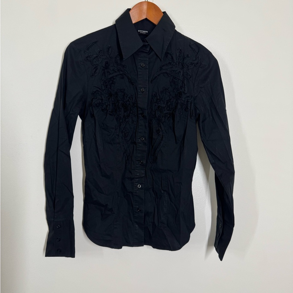 Express Black Embroidered Button-Down Shirt Slim Fit Womens Size 6 Stretch